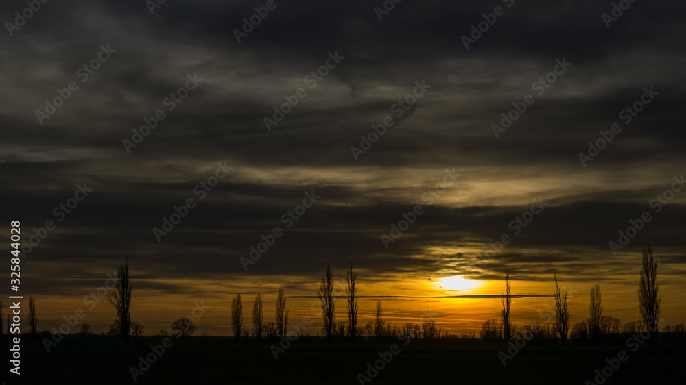 Fototapeta premium sunset over city