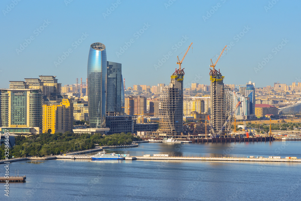 Obraz premium View from the observation deck in the Nagorny Park to the Caspian Sea and new Baku