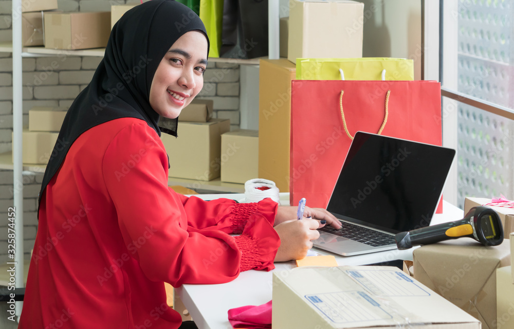 Online merchant that started up Online merchant that started up