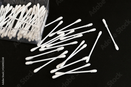 swabs  cotton buds  cotton swabs for cleaning the ear 