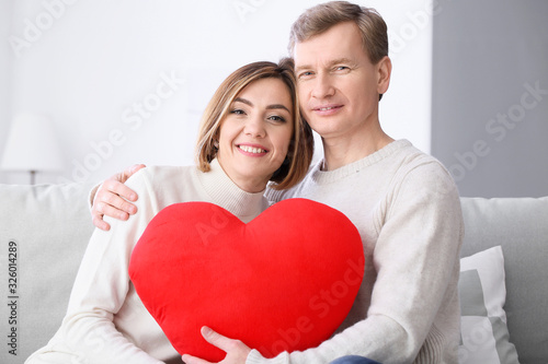 Beautiful couple with red h...