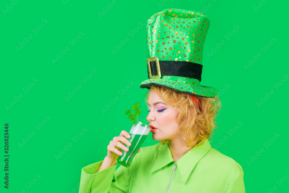 st patricks day video woman pregnant