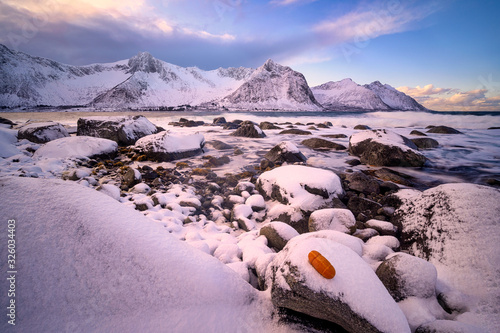 Storbrusen, Litjebrusen, Husfjellet in Steinfjord with cheese photo