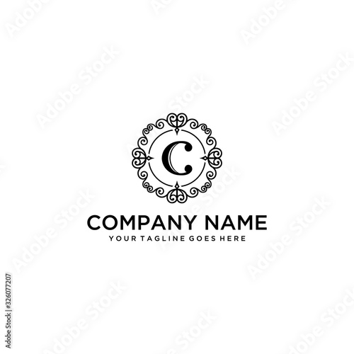 Fototapeta Naklejka Na Ścianę i Meble -  Creative luxury  modern C sign geometric logo design template