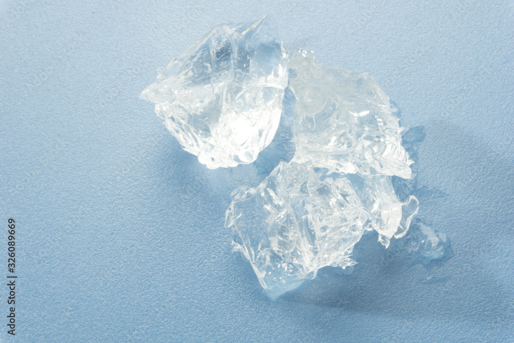 Obraz premium ice cube and water background