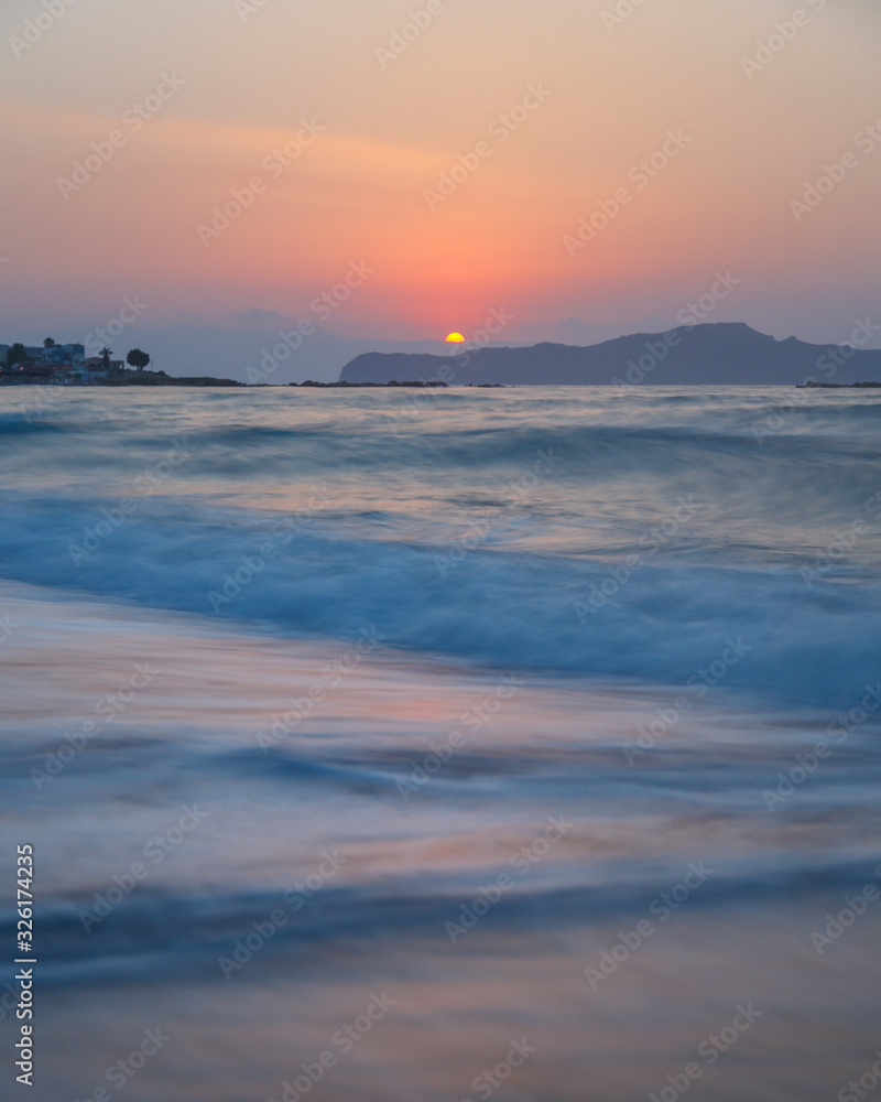 Fototapeta premium crete romantic sunset