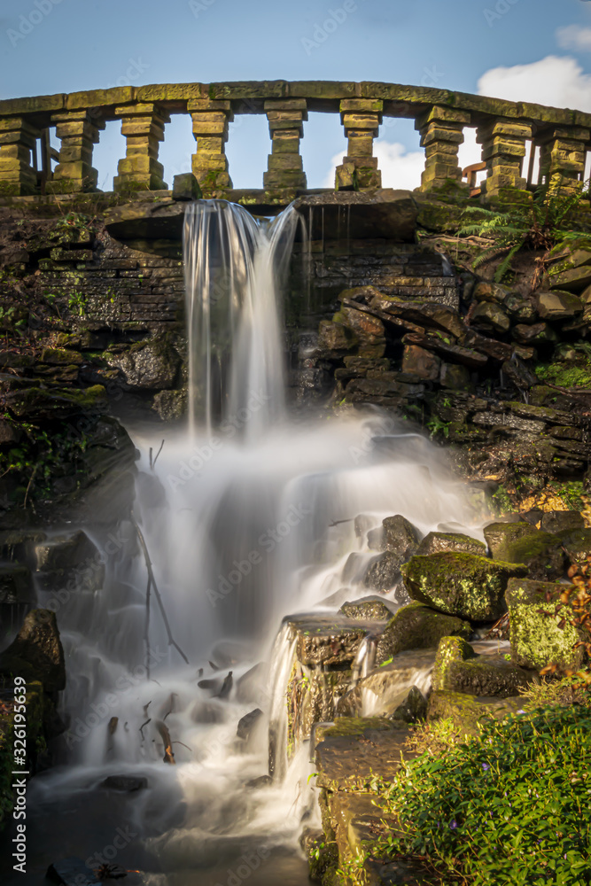 Obraz premium waterfall in the park