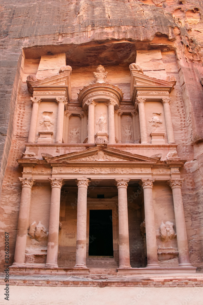 Al Khazneh (The Treasury) at Petra. the most popular attraction of Jordan.