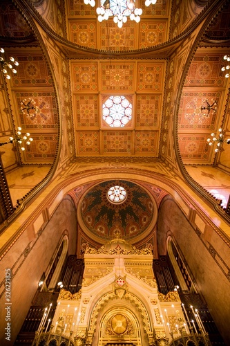 great synagogue of Budapest, Hugria indoor images