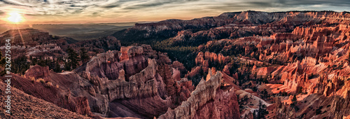 fantastic bryce canyon at sunrise