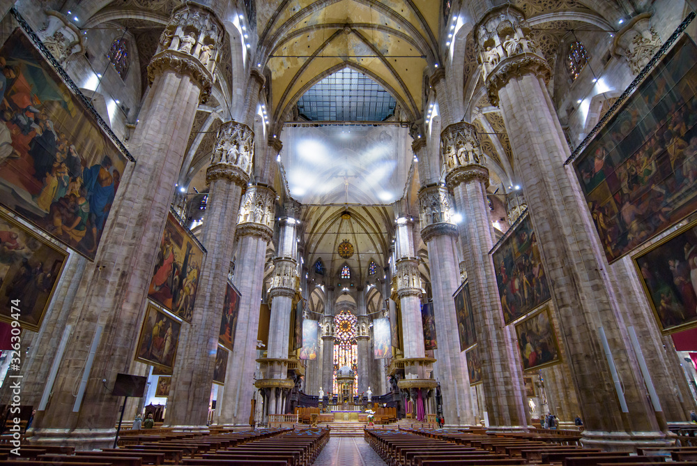 Fototapeta premium Interior of Milan Cathedral (Duomo di Milano), the cathedral church of Milan, Italy. It's the fourth largest church in the world.
