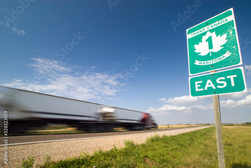 LKW auf der Trans Canada