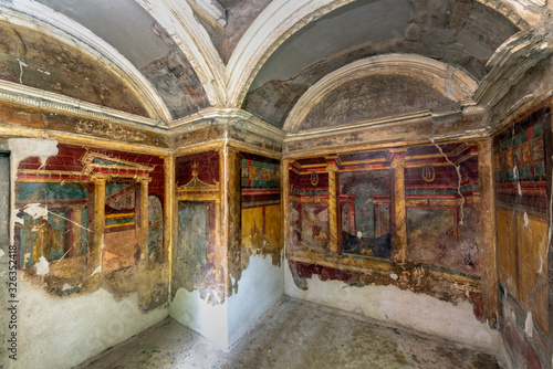 Oplontis Villa of Poppea - the cubicle, a small bedroom