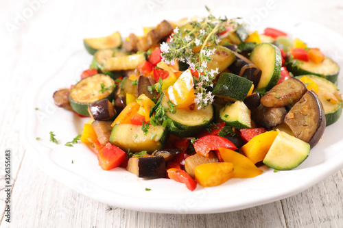 grilled vegetable with thyme- zucchini, eggplant, bell pepper and tomato