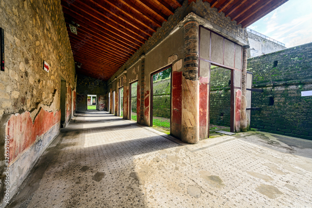 Oplontis Villa of Poppea - A portico connected the rooms on the south side of the villa with the southern peristyle. Oplontis Villa of Poppea - A portico connected the rooms on the south side of the villa with the southern peristyle.