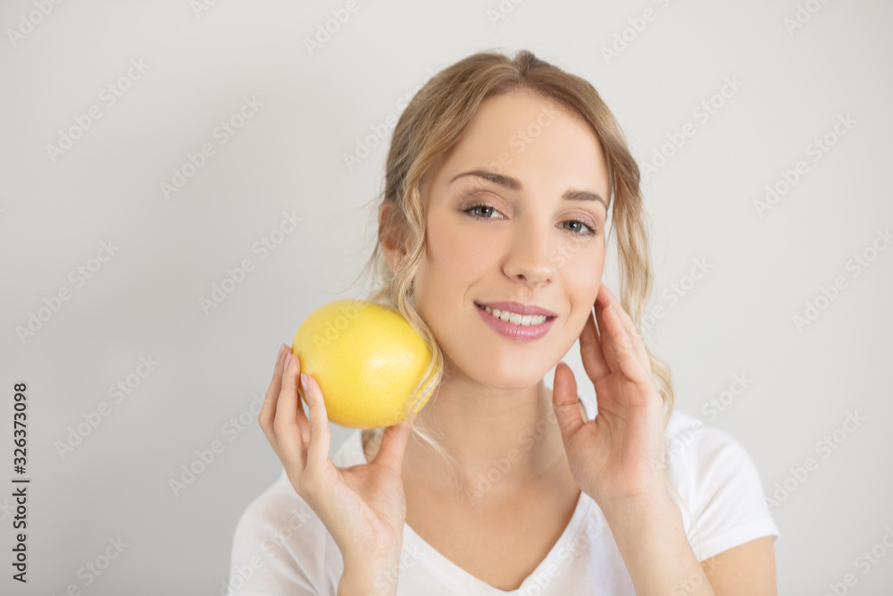 Wear your crown like the lemon does. Wear your crown like the lemon does.