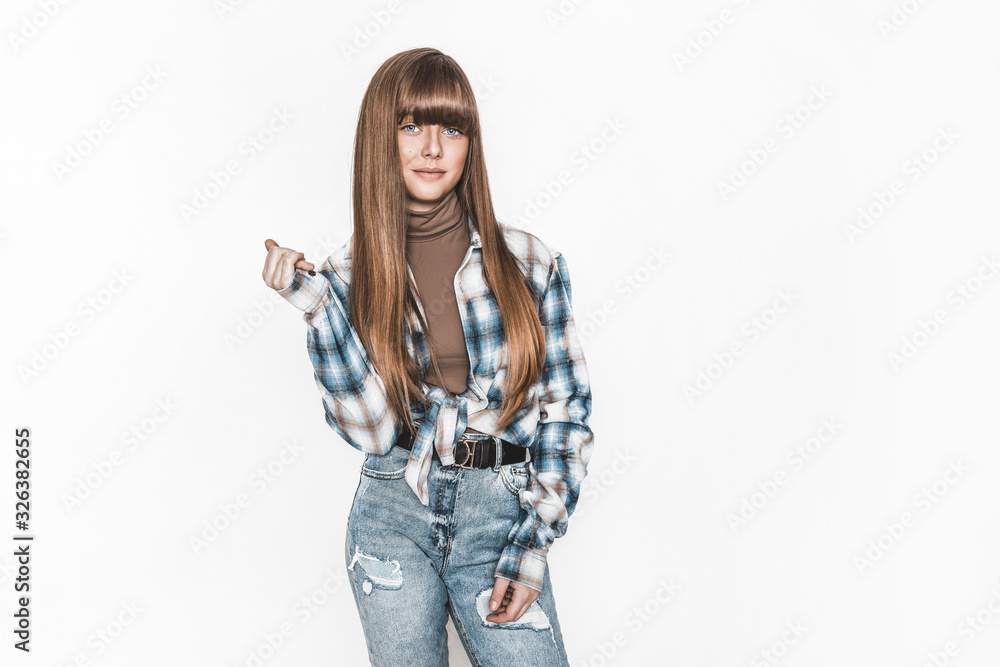 Φωτογραφία Fashion portrait of beautiful young girl with smooth hair