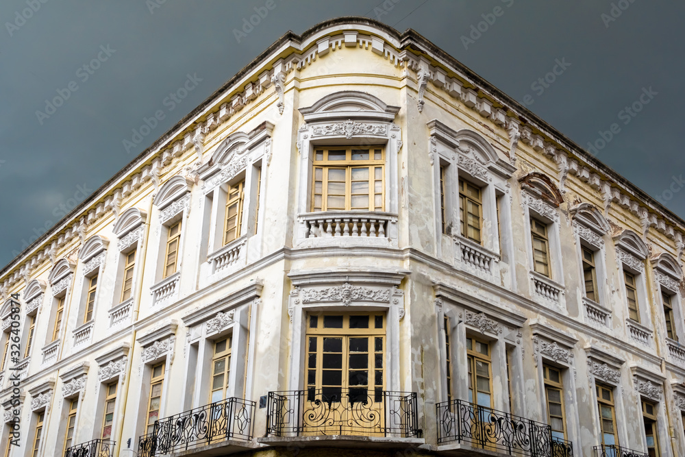 Fototapeta premium The historical center of Quito, founded in the 16th century on the ruins of an Inca city, Ecuador