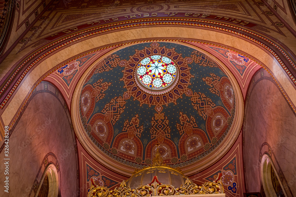 splendid interior of jewish Dohány Street Synagogue in Budapest