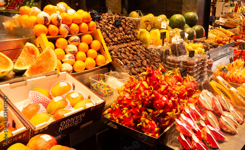 Mercado de frutas photo