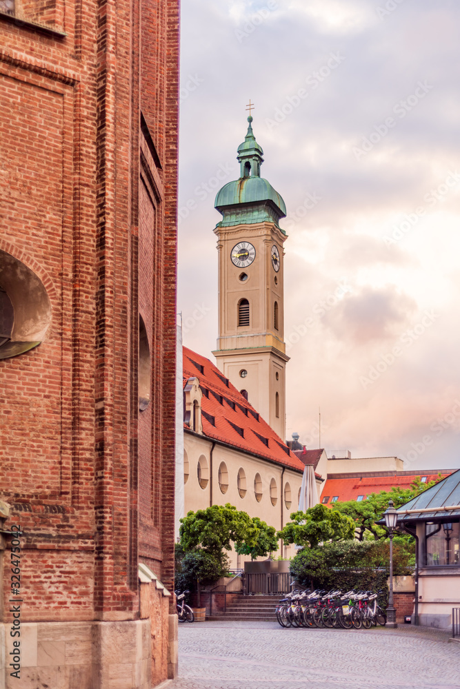 Fototapeta premium Architectural Elements of Historical buildings in the center of Munich, Germany.