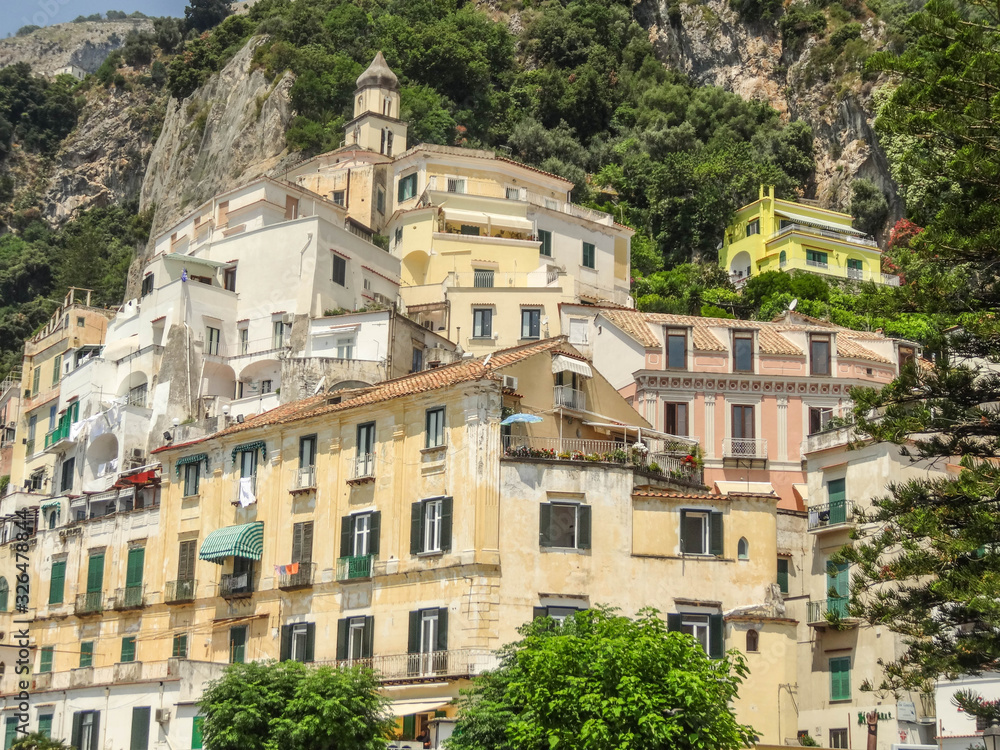 Fototapeta premium Atrani und Amalfi, Amalfiküste, italien