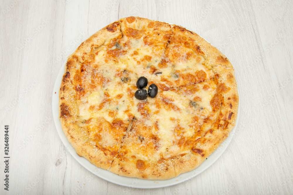 Classic Round Cheese Pie Or Quatro Formaggi Pizza Classic Round Cheese Pie Or Quatro Formaggi Pizza