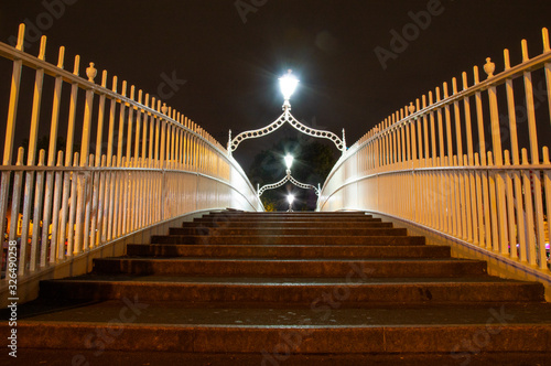 Photography Blick auf die Ha'Penny Bridge, Dublin