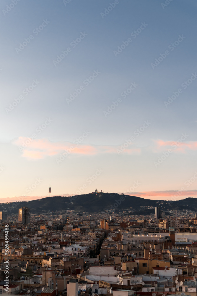 Image of the sunset in the city of Barcelona