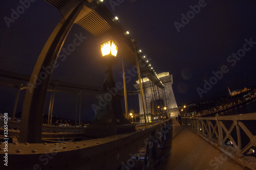 Puente nocturno © miranda