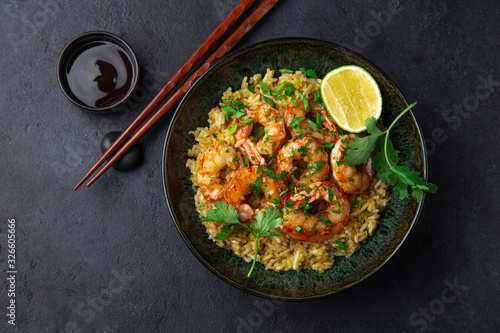 Картината върху платно fried rice and prawn in  bowl