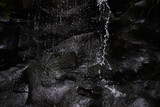漆黒の滝