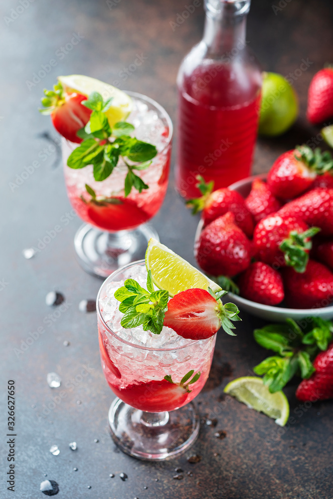 Strawberry cocktail Strawberry cocktail