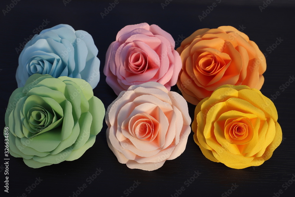 折り紙で作ったバラの花 折り紙で作ったバラの花