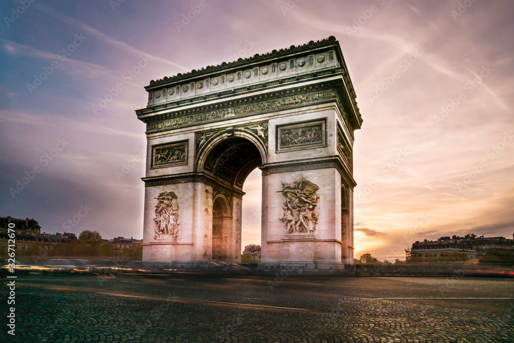 arch of triumph in paris