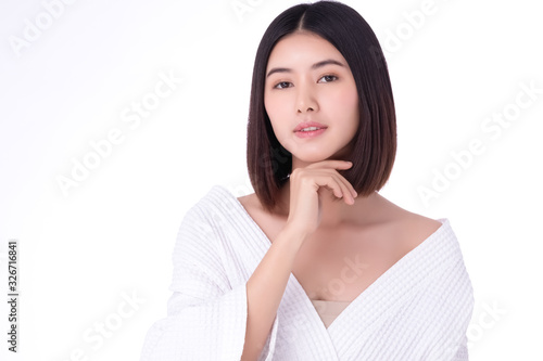 Portrait beautiful young asian woman clean fresh bare skin concept. Asian girl beauty face skincare and health wellness, Facial treatment, Perfect skin, Natural make up. Isolated on white background. © Shutter B