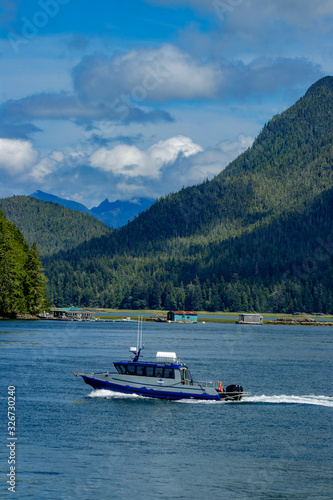 Beautiful mountains by the ocean - Tofino, Vancouver Island, BC, Canada