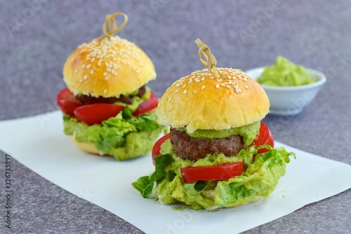 Beef Burger with Guacamole, Lettuce and Tomato