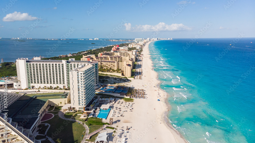 Naklejka premium Aerial view of turquoise water Tulum beach Mexico North America