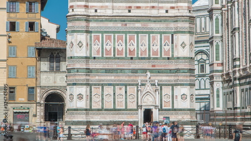 Slika na platnu Entrance to Giotto's Campanile tower timelapse - bell tower of the Basilica di Santa Maria del Fiore