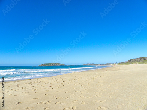 Fototapeta Naklejka Na Ścianę i Meble -  Nelson Bay Beach in Port Stephens near Newcastle Beach in New South Wales Australia