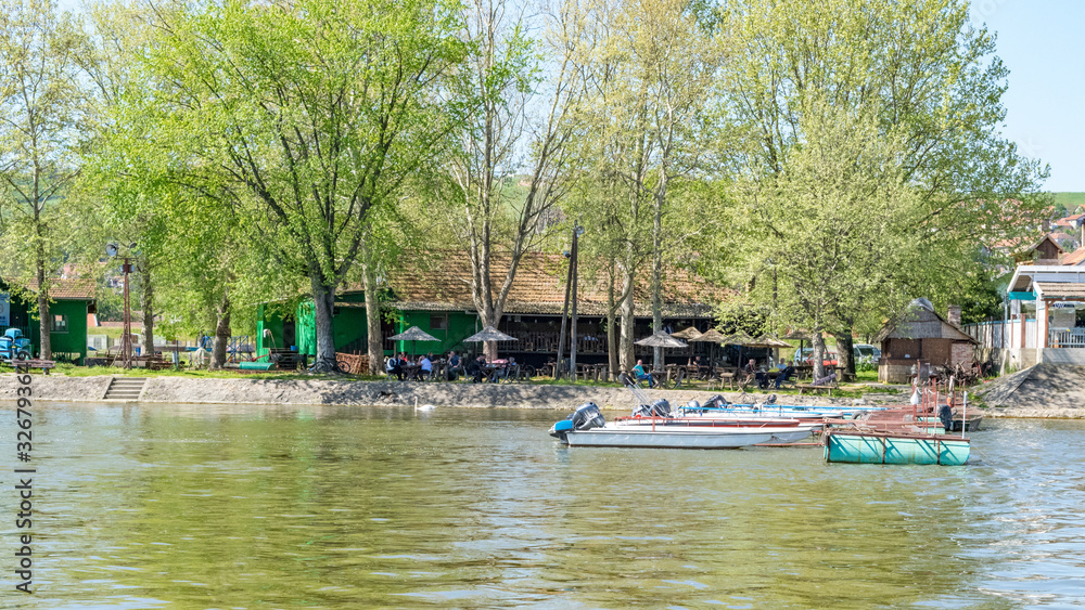 Obraz premium boats on the river