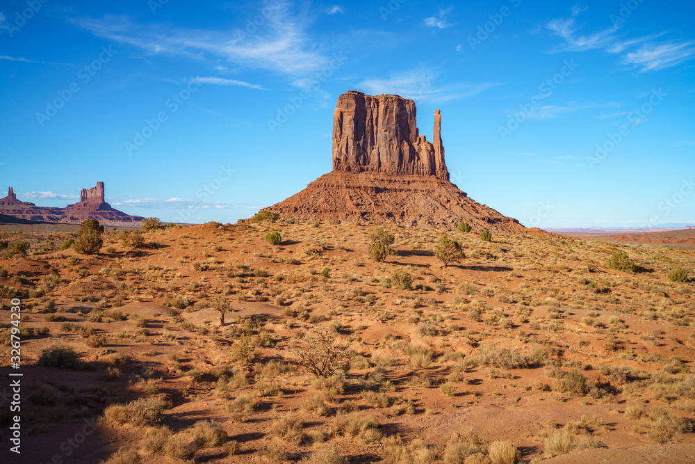 the scenic drive in the monument valley, usa the scenic drive in the monument valley, usa