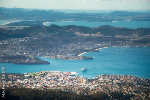 Fényképezés View of Hobart from the top of mount Wellington, Tasmania