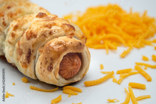 hot dog pretzels and cheease