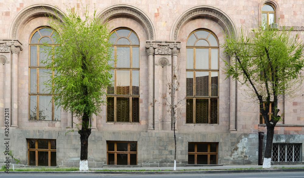 Obraz premium Old building in early morning, Yerevan, Armenia