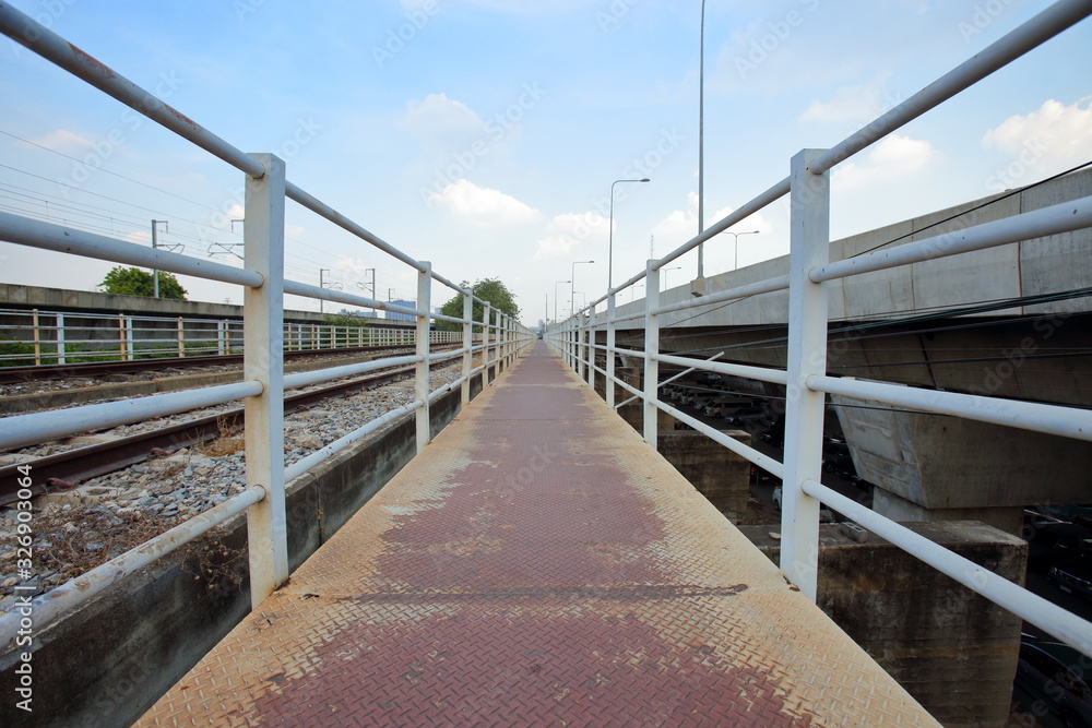 Side walkway of Rama 6 Bridge Which is a bridge constructed from steel structures Is a bridge for the railway Side walkway of Rama 6 Bridge Which is a bridge constructed from steel structures Is a bridge for the railway