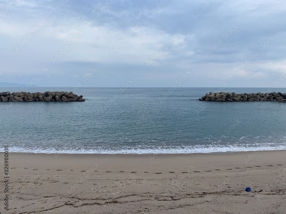 seaside in winter, no one, felt saddness and loneliness.