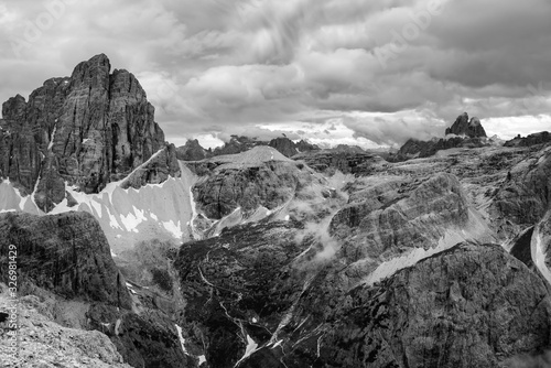 Drei Zinnen Südtirol Italien Dolomiten Hochgebirge Berge Alpen Panorama Natur Bergsteigen Klettern Wandern Gipfel 1. Weltkrieg Front Wolken Sommer Alpini Klettersteig Panorama Tre Cime di Lavaredo © ON-Photography