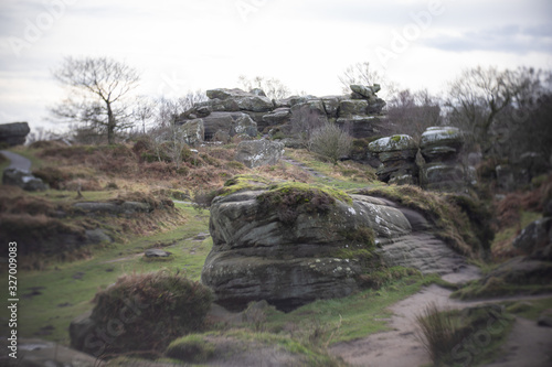 Φωτογραφία Yorkshire sandstone eroded rock outcrop